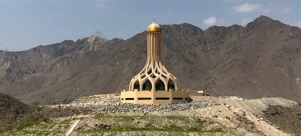 resistance monument khor fakkan sharjah