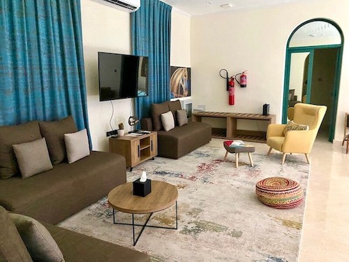 Living room at Al Rumila VIP chalet Dibba Mountain Park and Resort