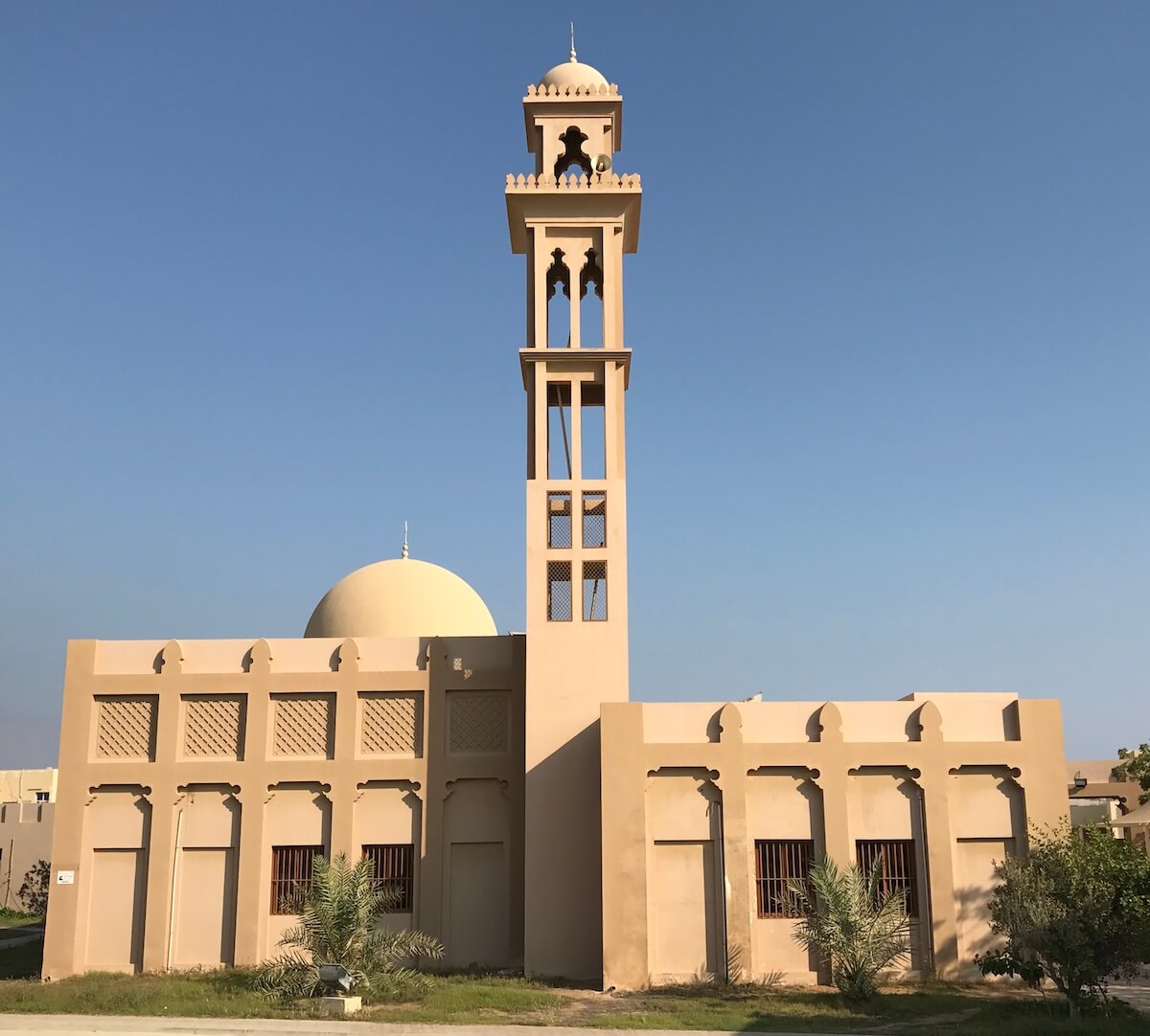 Mosque built in traditional Emirati architectural style